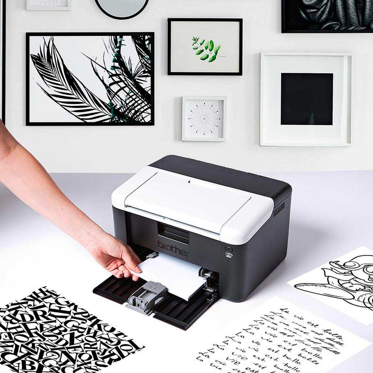 Impresora Brother L&aacute;ser Blanco y Negro HL-1212 WiFi