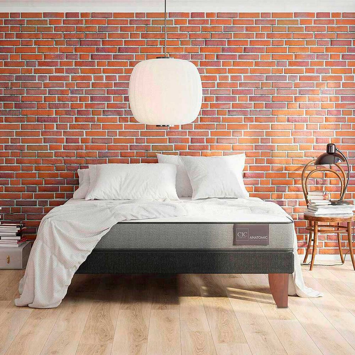 Cama Europea CIC 2 Plazas Anatomic + Respaldo + 2 Veladores New Villarrica