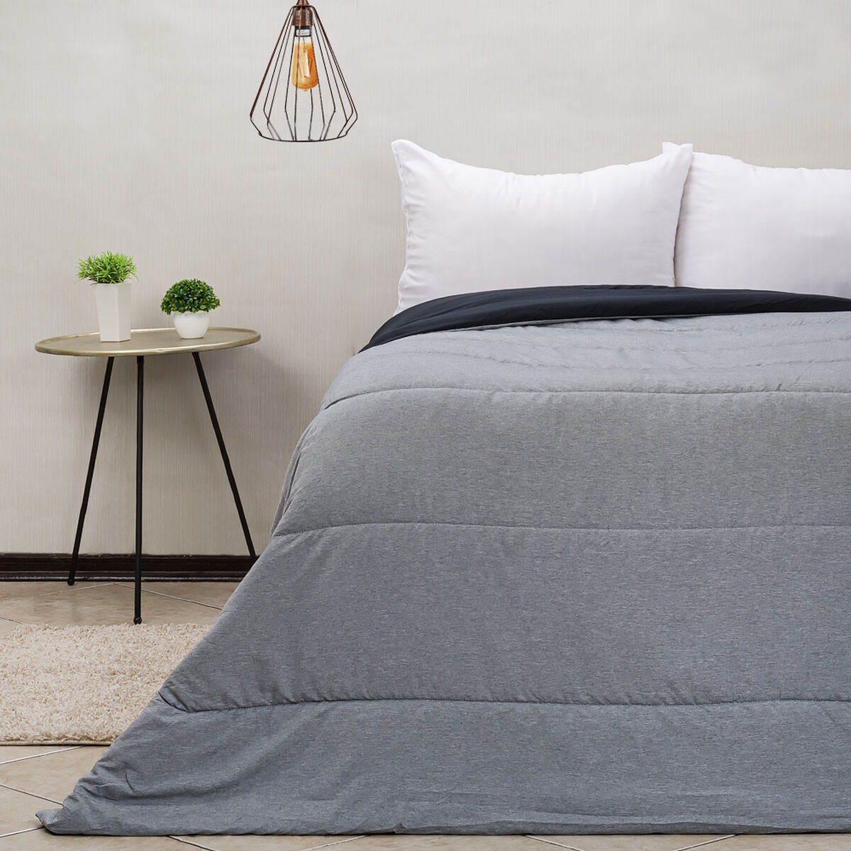 Plumón Soft Touch Negro 1,5 Plazas