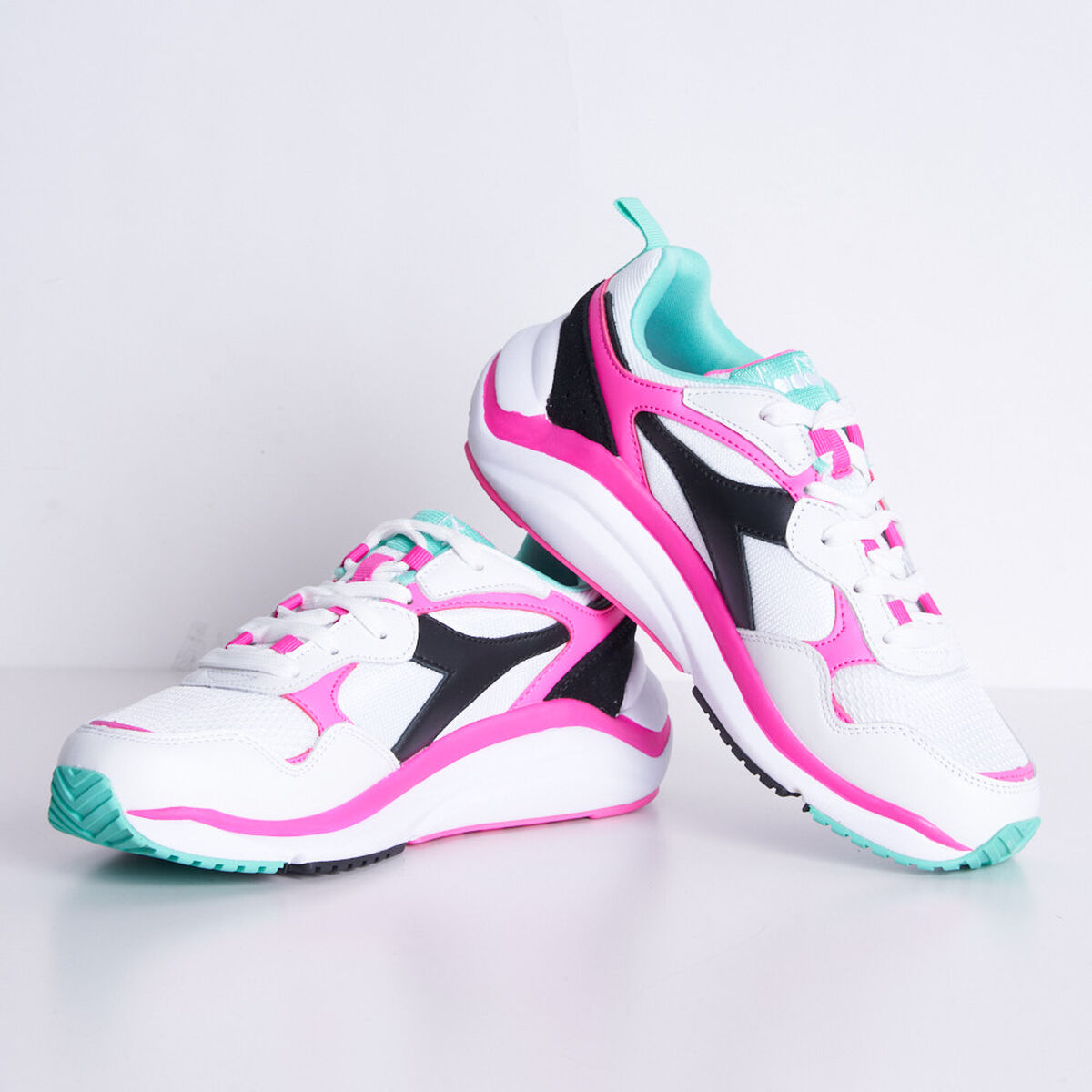 Zapatilla Mujer Diadora Whizz Run Fuchsia