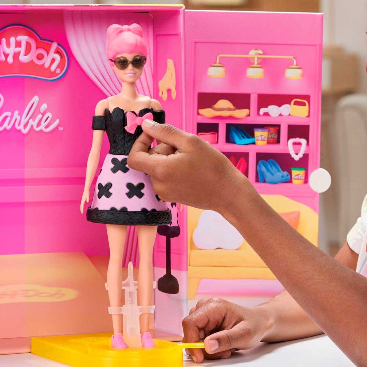 Set de Masa Moldeable Desfile de Moda Crea Ropa Barbie Play Doh