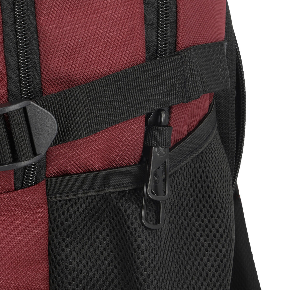 Mochila Notebook Xtrem Berkeley 5XT Burdeo 16"