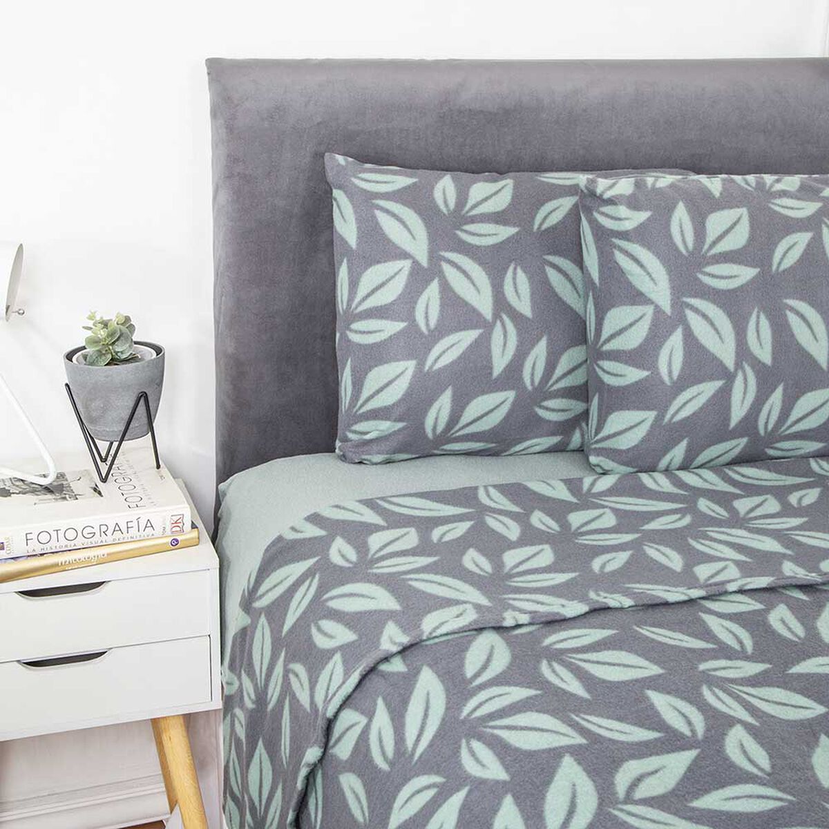 Juego de S&aacute;banas Polar Estampada Casanova 2 Plazas Leaves