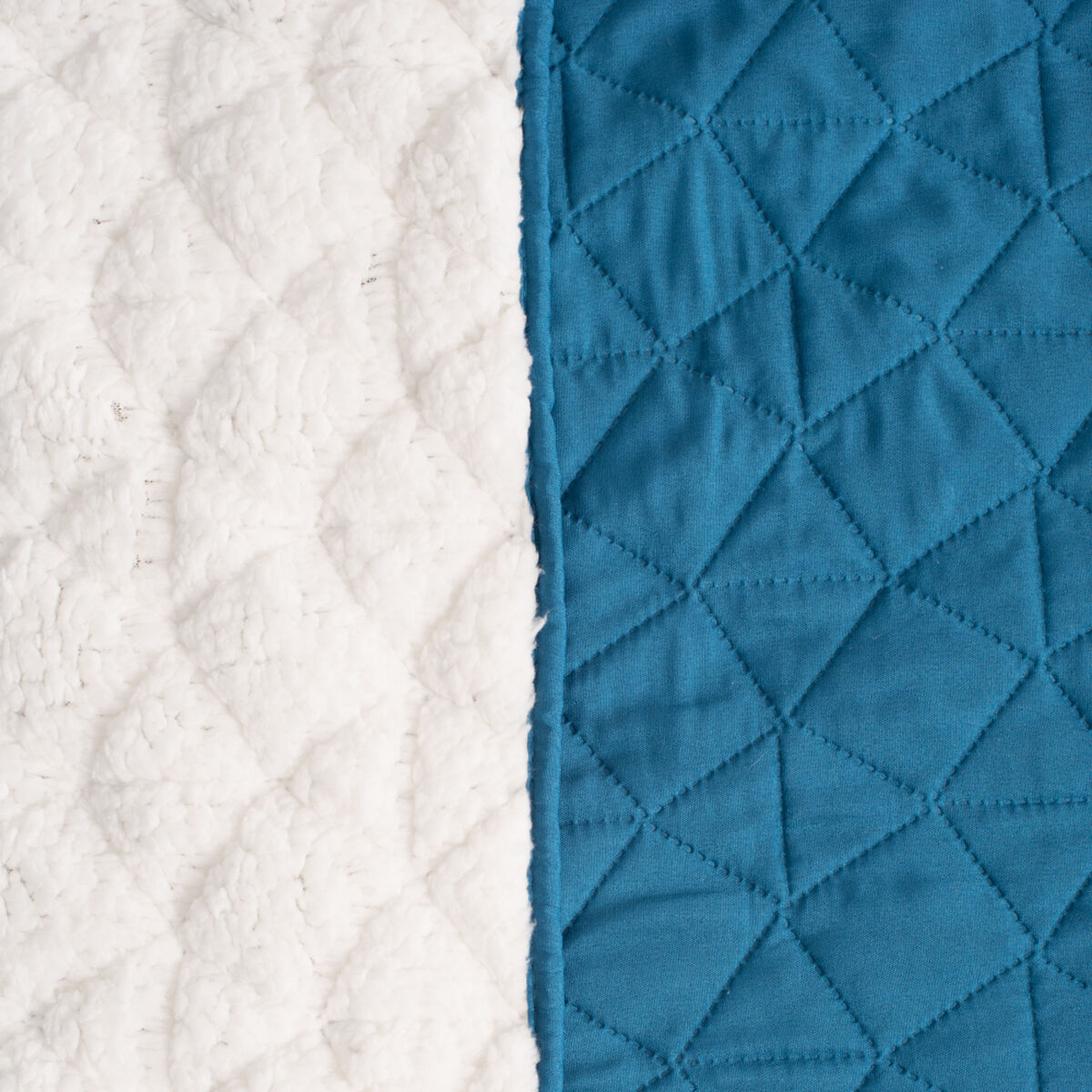 Cubrecama Heat Press Sherpa Stone Blue 1,5 Plazas