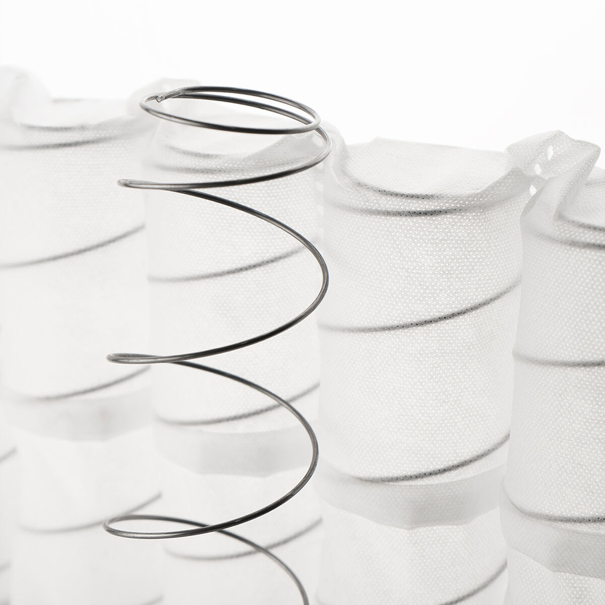 Cama Europea Celta Carbono King + 2 Almohadas Cotton Top 50 x 90 cm