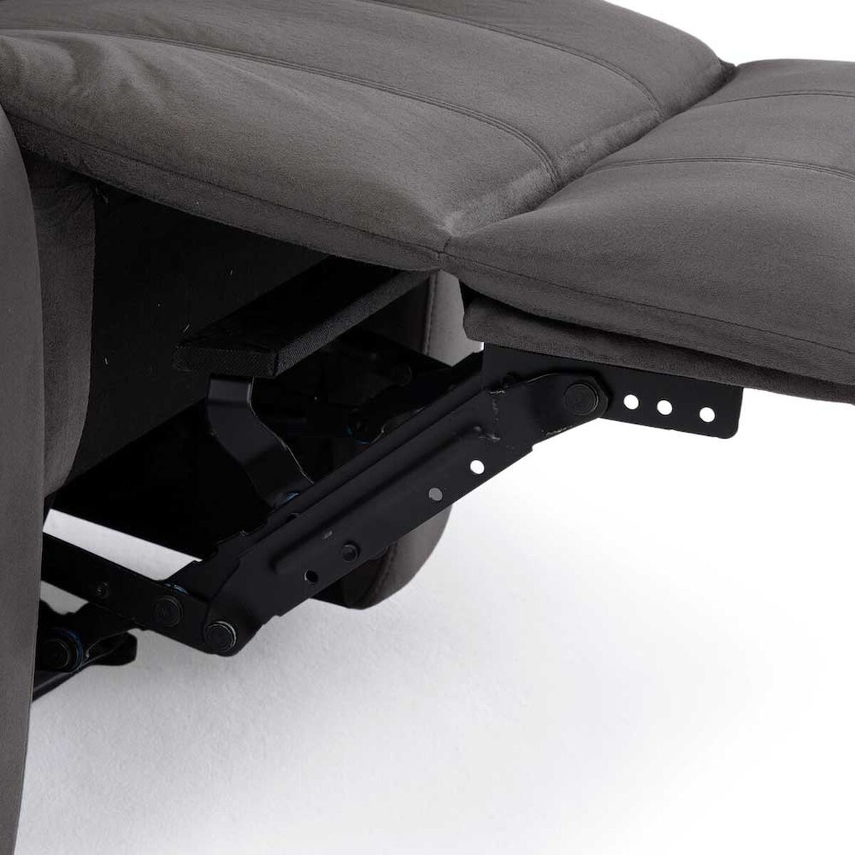 Juego de Living Reclinable Daniels Sof&aacute; 3 Cuerpos + 2 Bergers Norman Gris