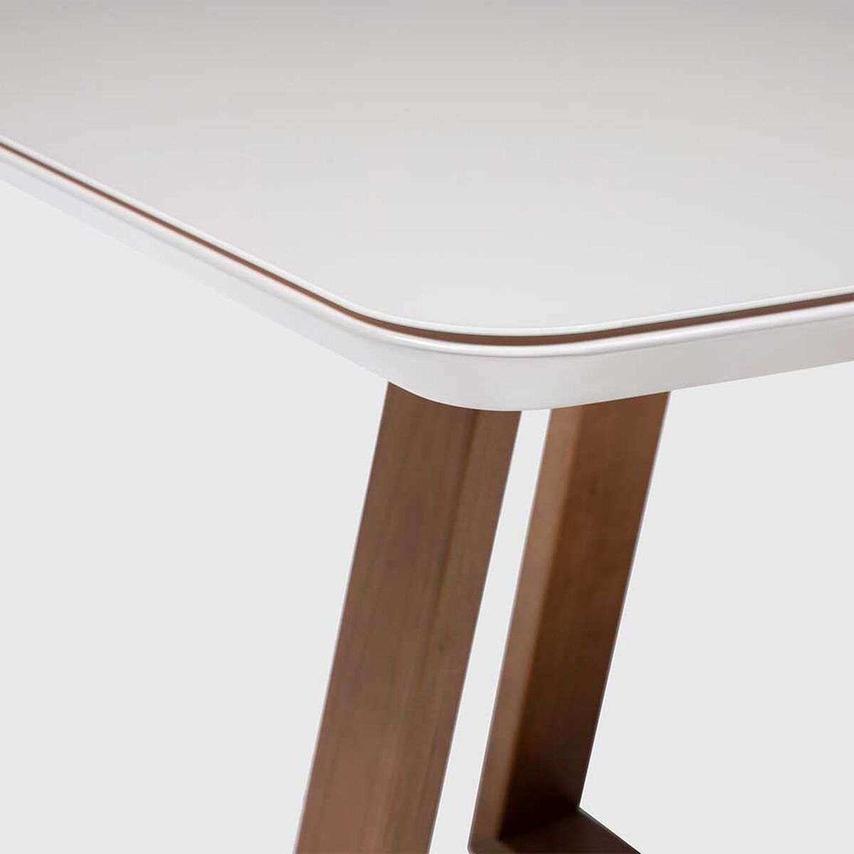 Juego de Comedor Decocasa Bennet  8 Sillas Off White