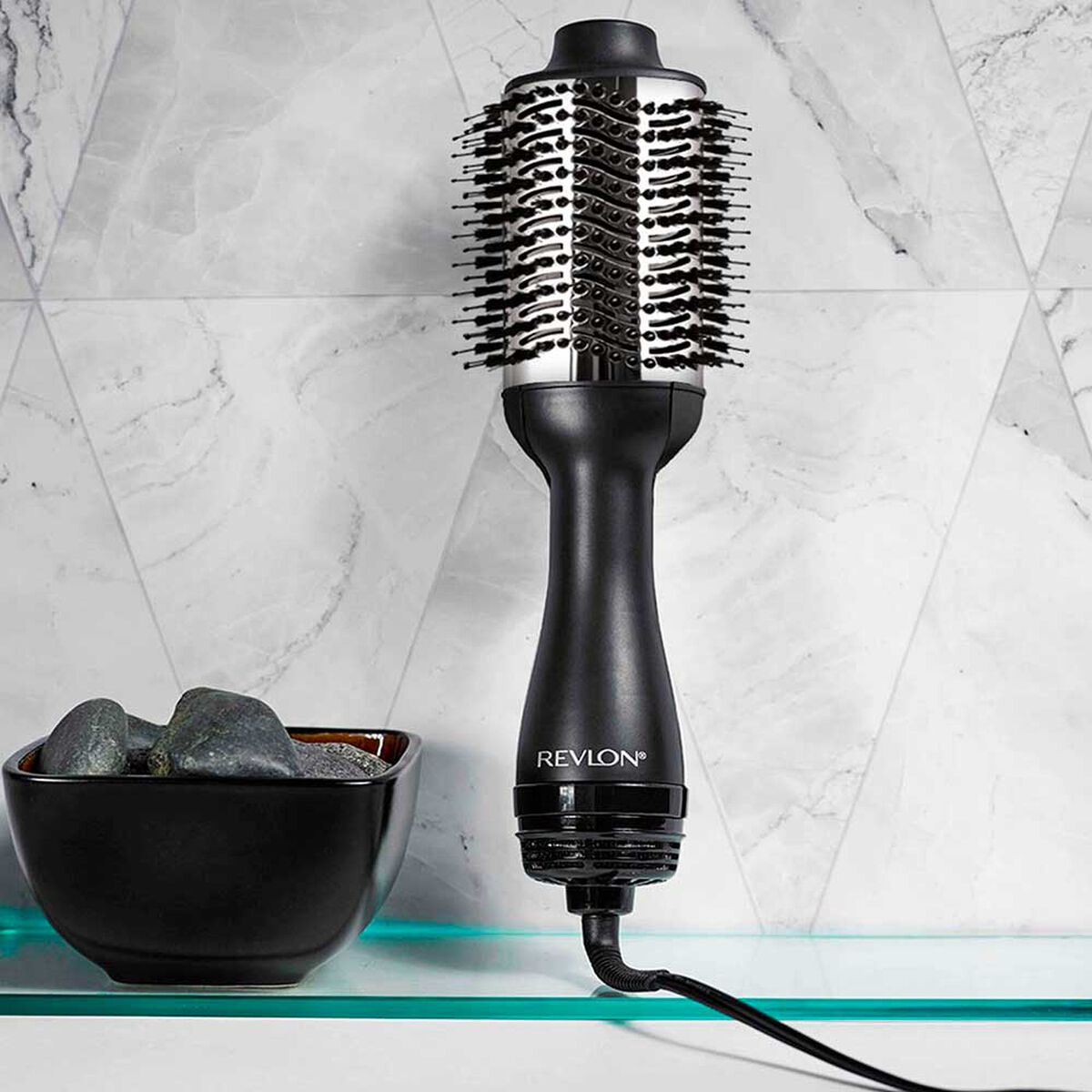Cepillo Secador Revlon RVDR5222T Titaneo Negro