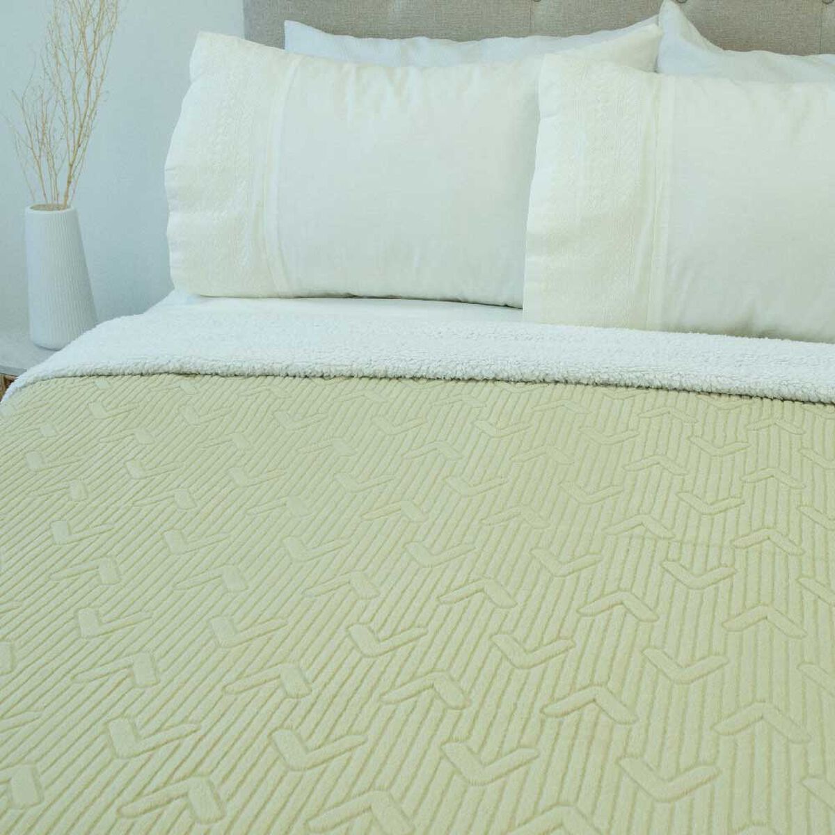 Frazada Doral 2 Plazas Flannel Outboss Sherpa D4
