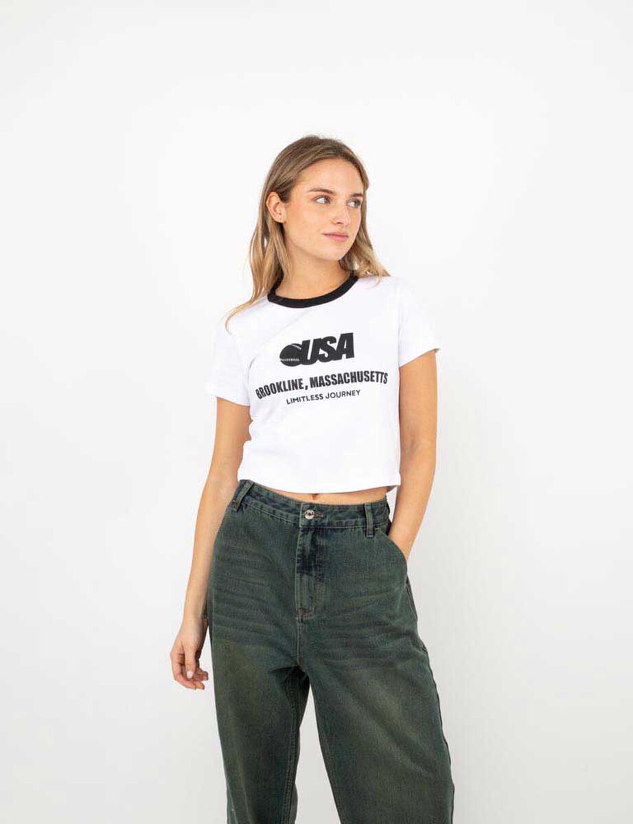 Polera Crop Con Estampado Mujer Icono
