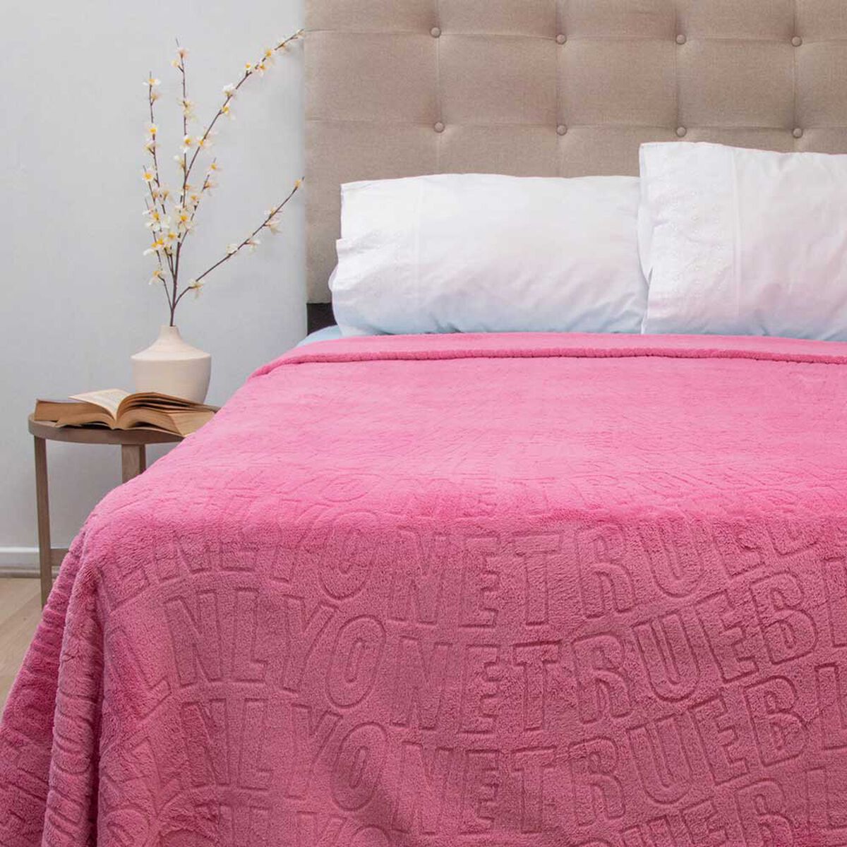 Frazada Poliéster Doral 2 Plazas Deluxe Fucsia