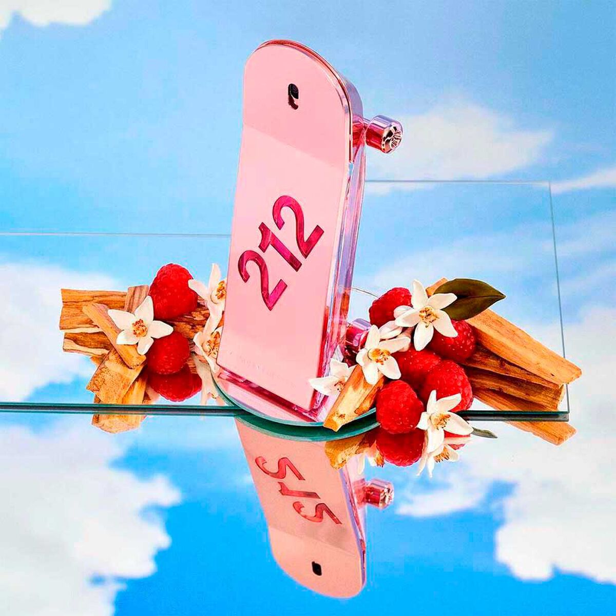 Perfume Carolina Herrera 212 Heroes For Her EDP 50 ml