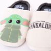 Pantufla Mujer Baby Yoda
