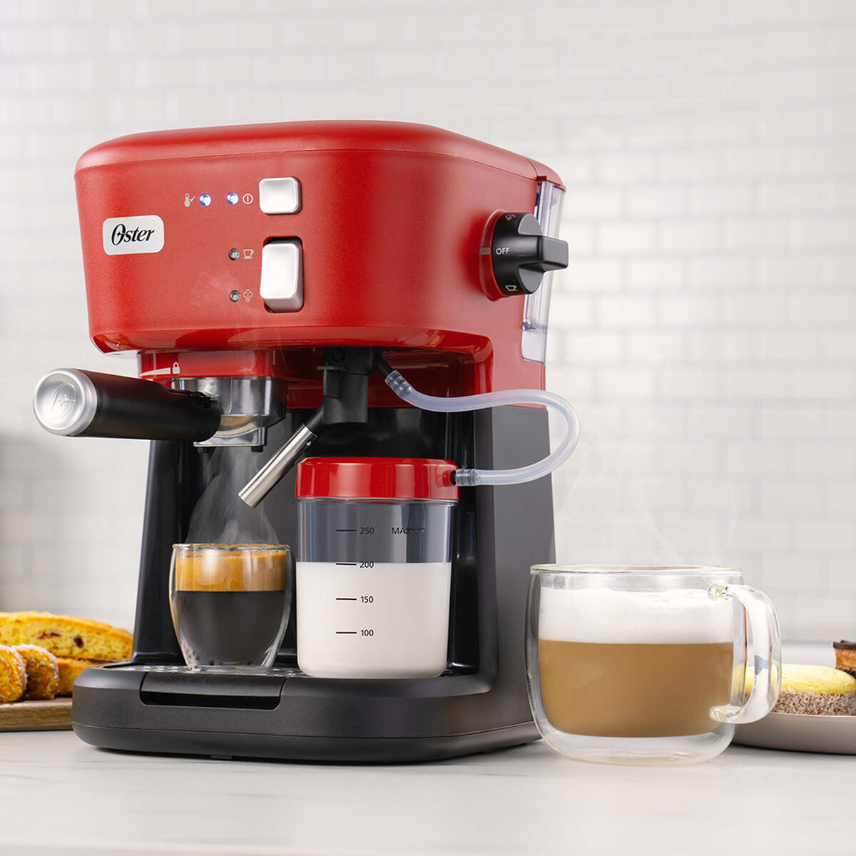 Cafetera Espresso Oster BVSTEM5501R-052 Roja