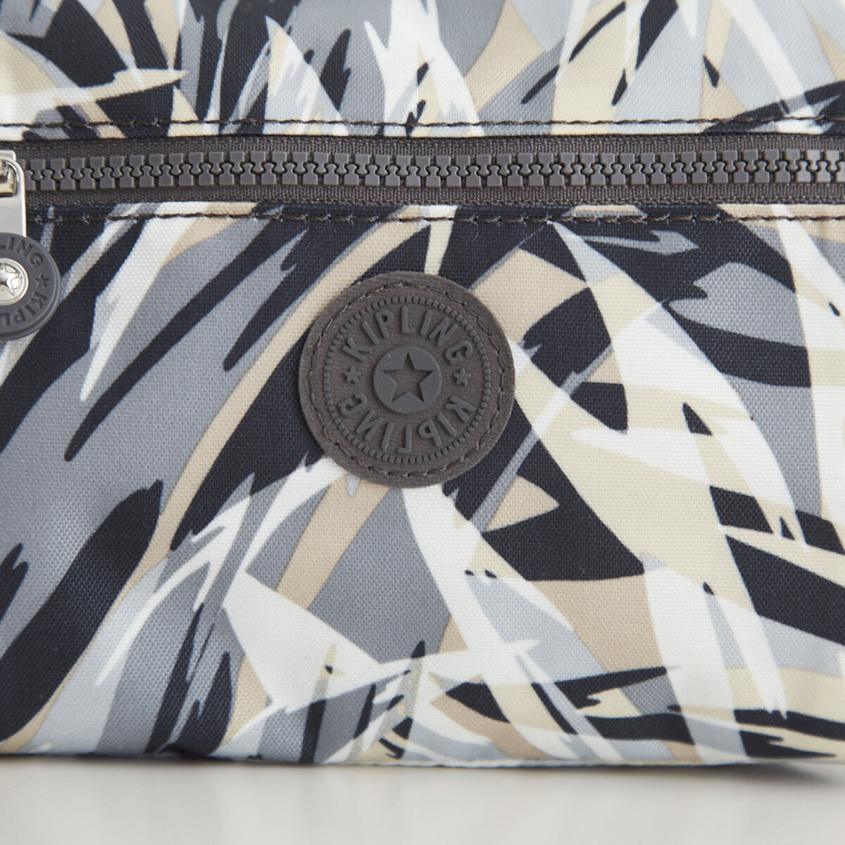 Banano Cross Bag Aiden Kipling