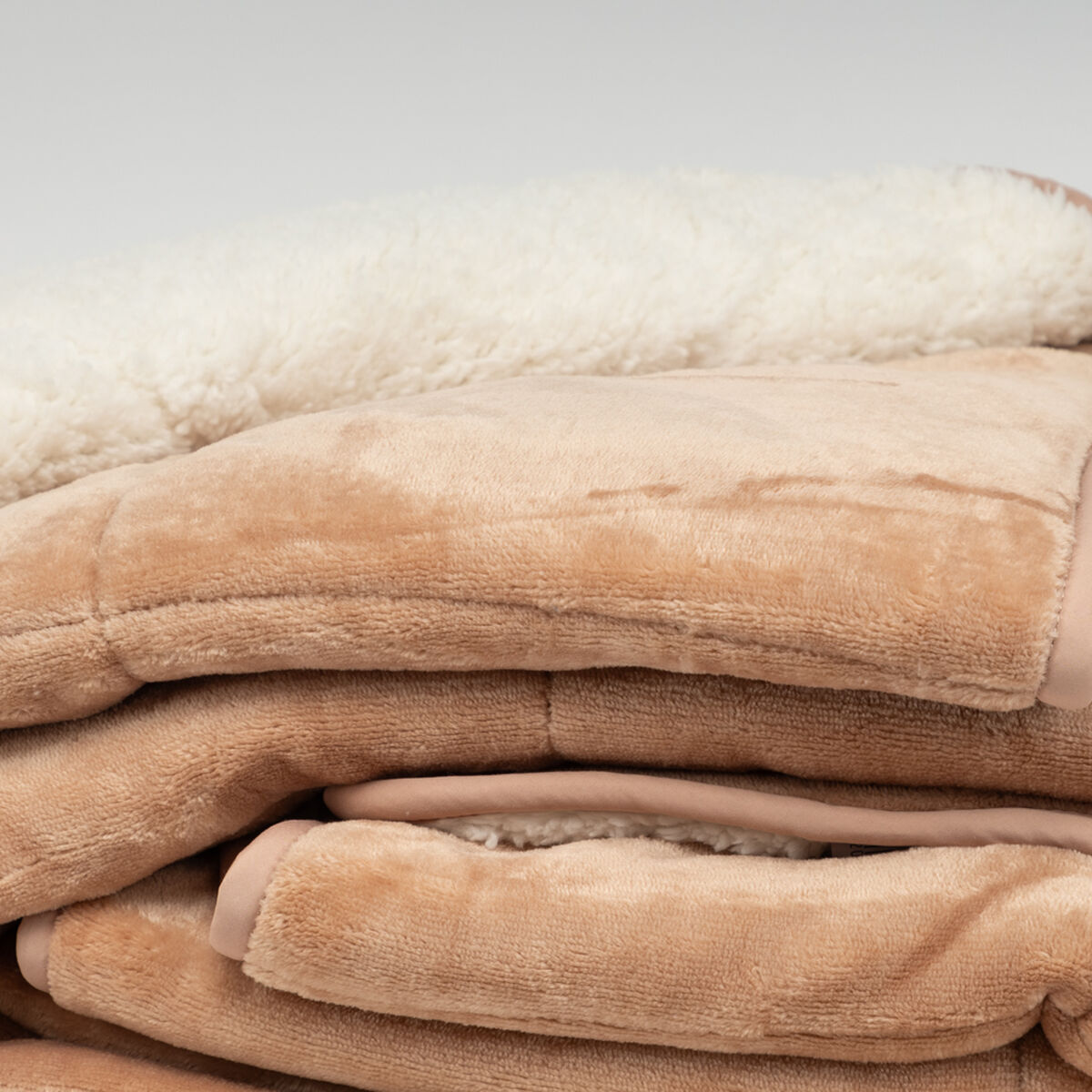 Plum&oacute;n Sherpa Casanova King