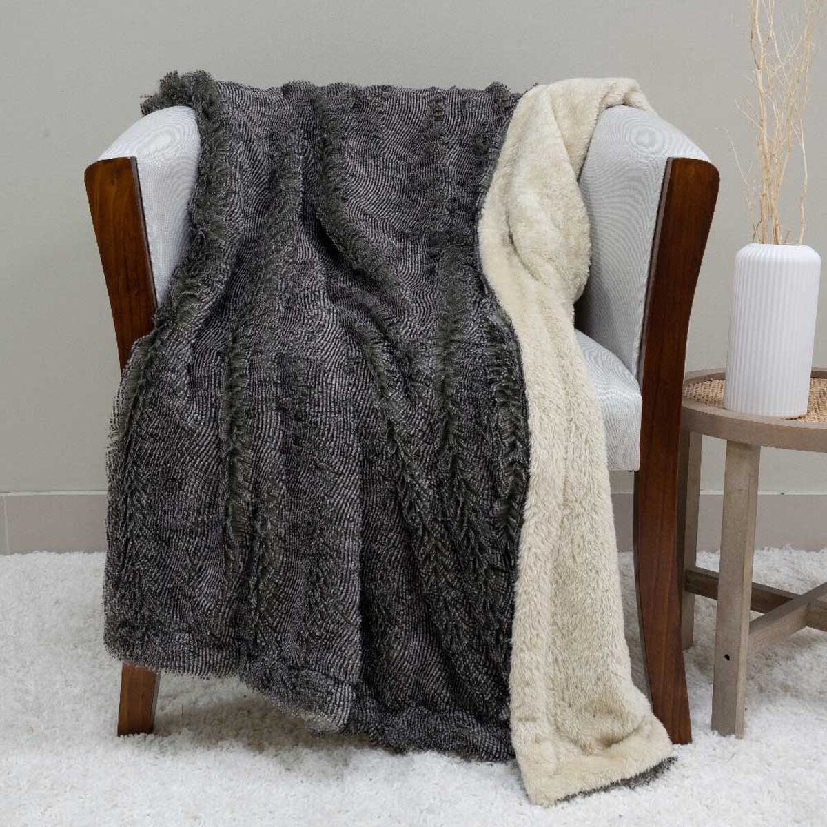 Manta Doral Plush Sherpi 127x152 cm D4