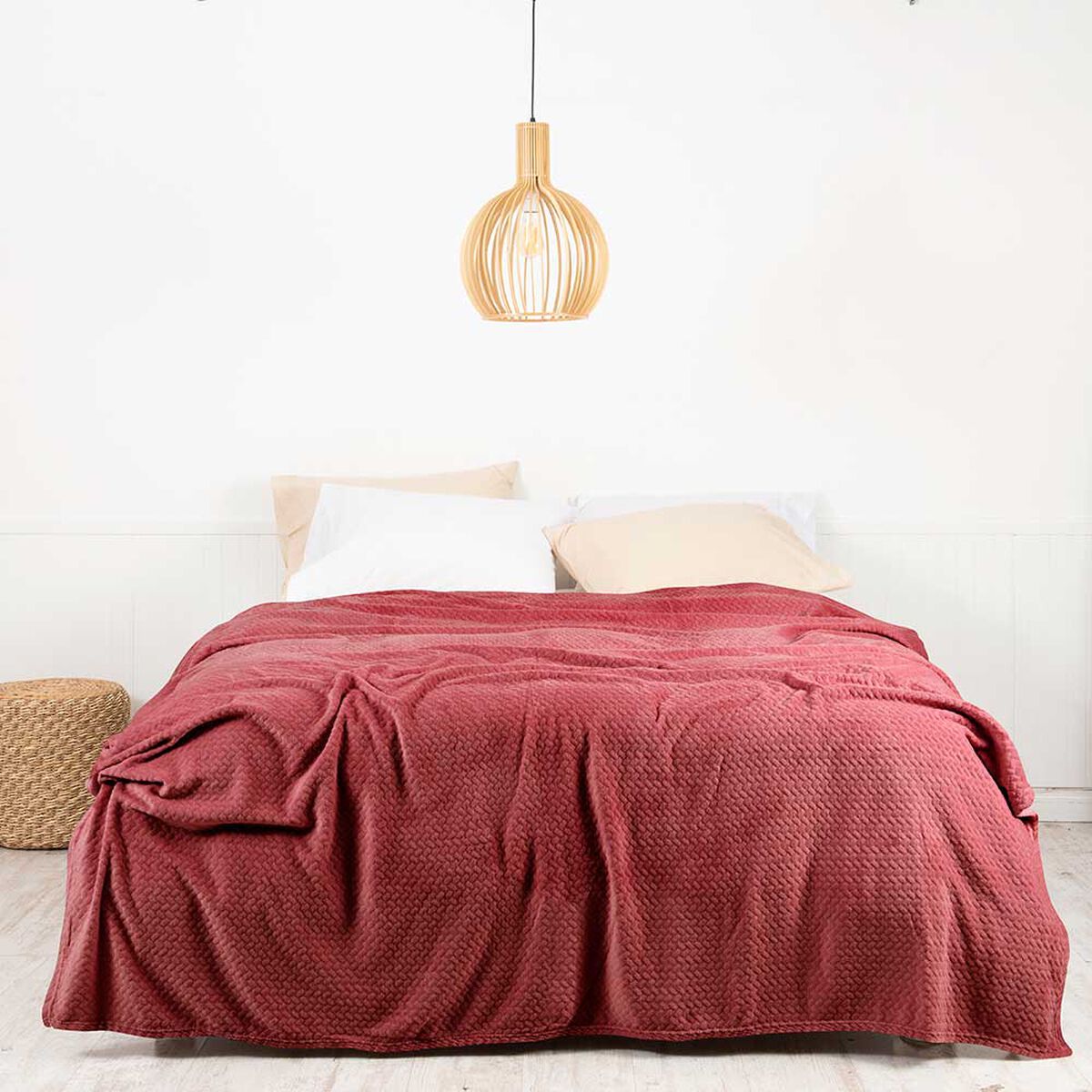 Frazada de Poliéster Mashini 2 Plazas Liso Burdeo