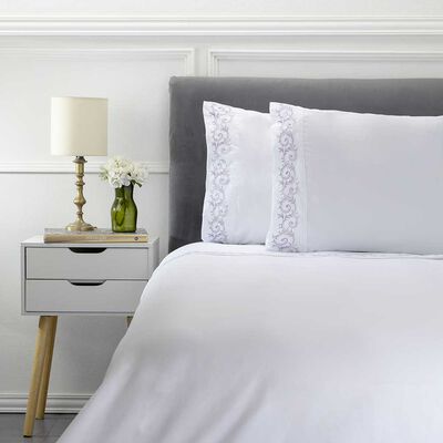 Imagen 1 del producto Juego de Sábanas Bordada Dreams King Liso Blanco