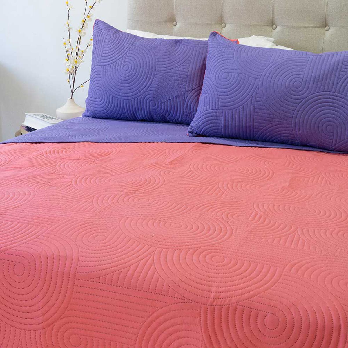 Quilt Doral 2 Plazas Morado Coral Origins
