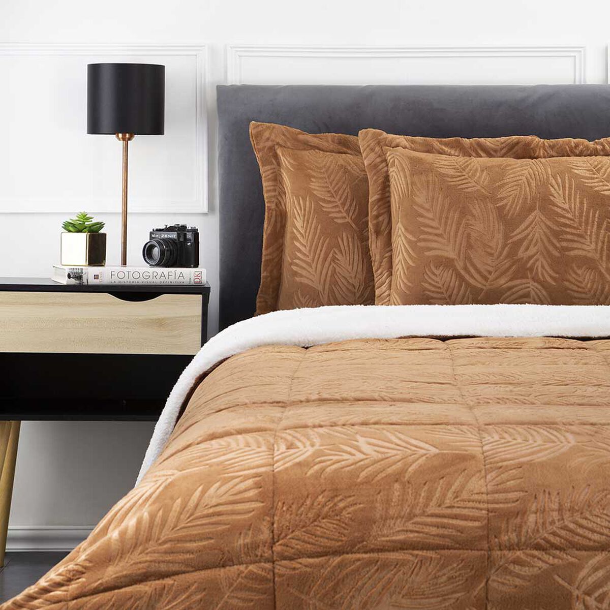 Plumón Coral Embossed Sherpa Zibel King Liso Café