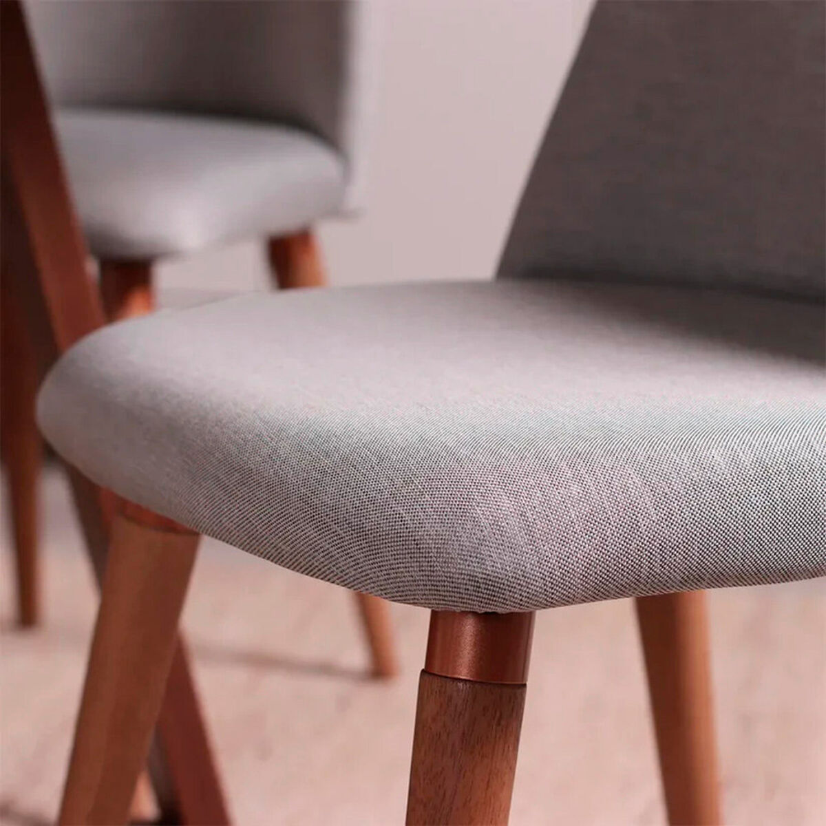 Juego de Comedor Decocasa Bennet Redondo 4 Sillas Gris