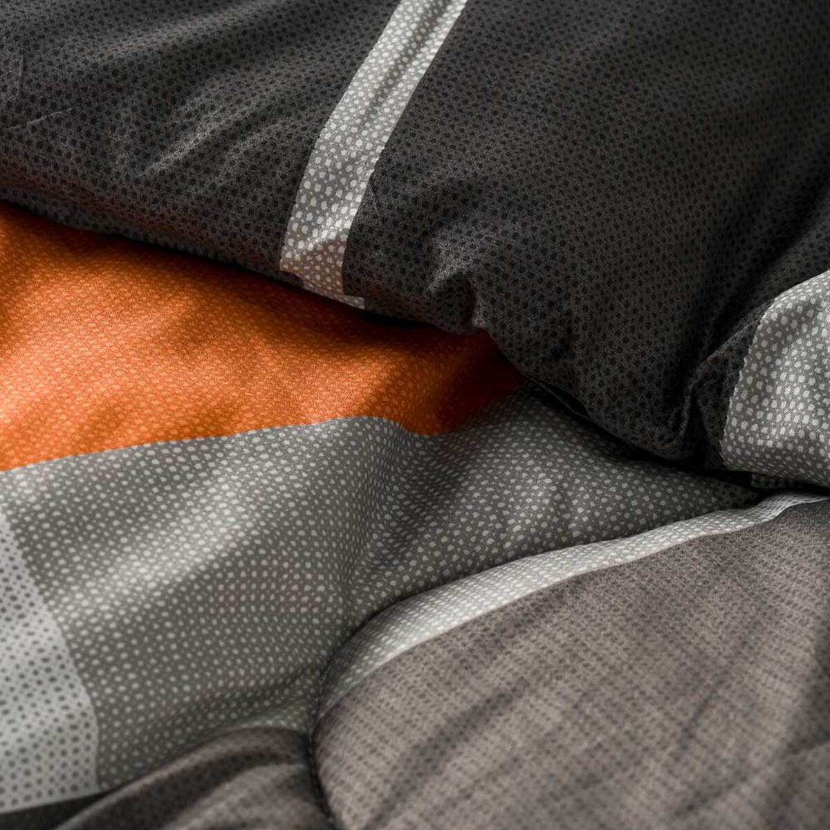 Plum&oacute;n American Family 1,5 Plazas Franjas Naranjo