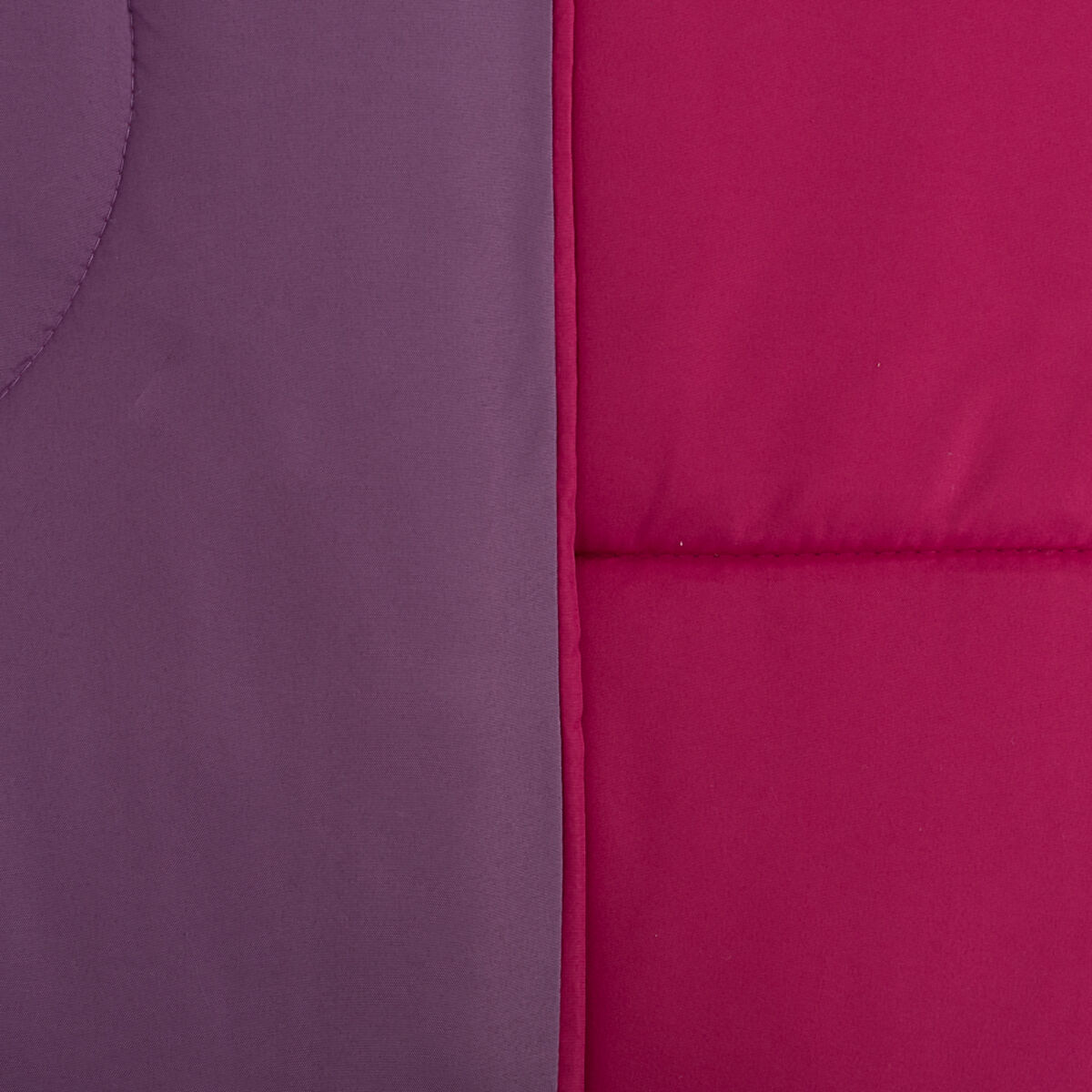 Set Plumón Bicolor + 2 Cojines Casanova 2 Plazas Fucsia-Mora