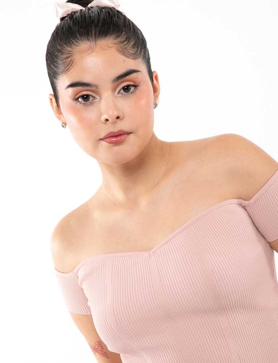 Polera Hombros Descubiertos Mujer Icono