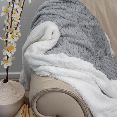 Imagen 1 del producto Manta de Poliéster Doral 1 Plaza Deluxe Gris