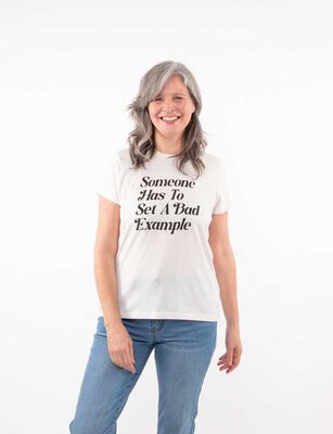 Imagen 1 del producto Polera Con Estampado Manga Corta Mujer Portman Club Crudo, Negro, Oliva