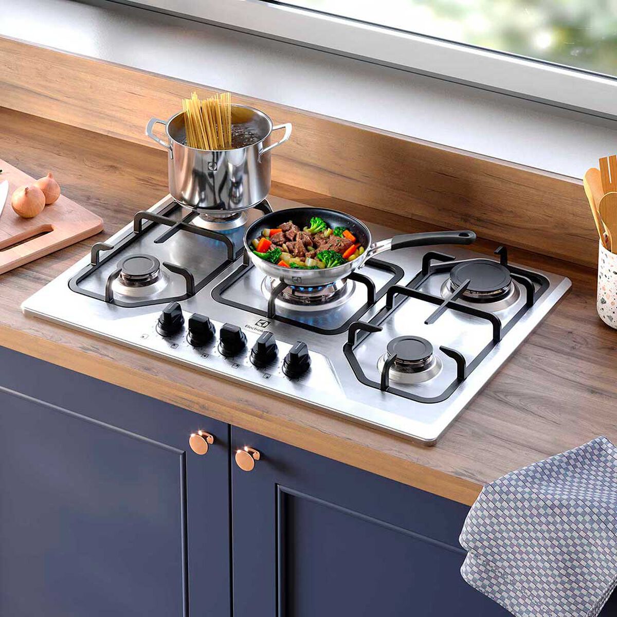 Encimera a Gas Electrolux 5 Quemadores KE5XC