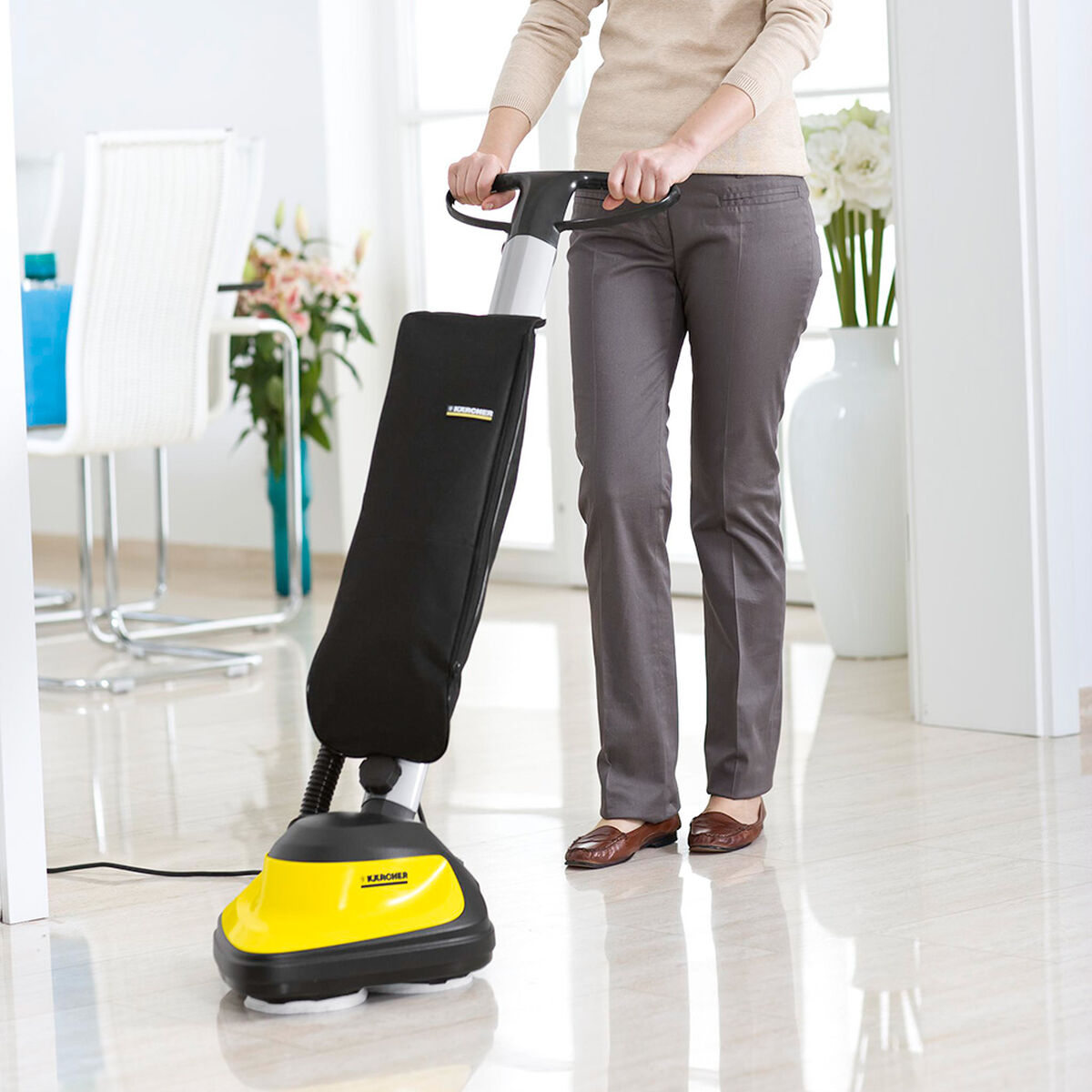 Aspiradora Enceradora Karcher FP 303 600 W