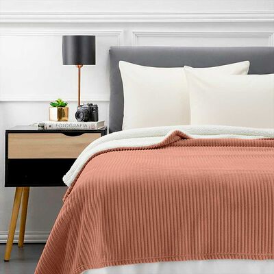 Imagen 2 del producto Frazada Flannel Acanalada Sherpa Zibel King Verde, Moca