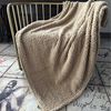 Manta Sherpa Illusions Beige 125 x 150 cm