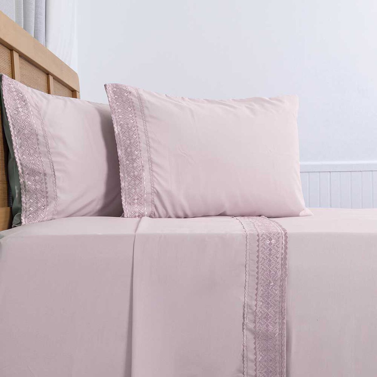 Juego de Sábanas Plumetti 2 Plazas Broderie Rosado