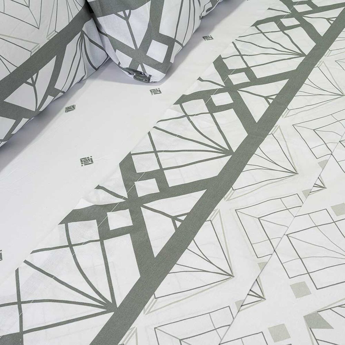 Juego de S&aacute;banas Doral 144 Hilos King Premium Victorian