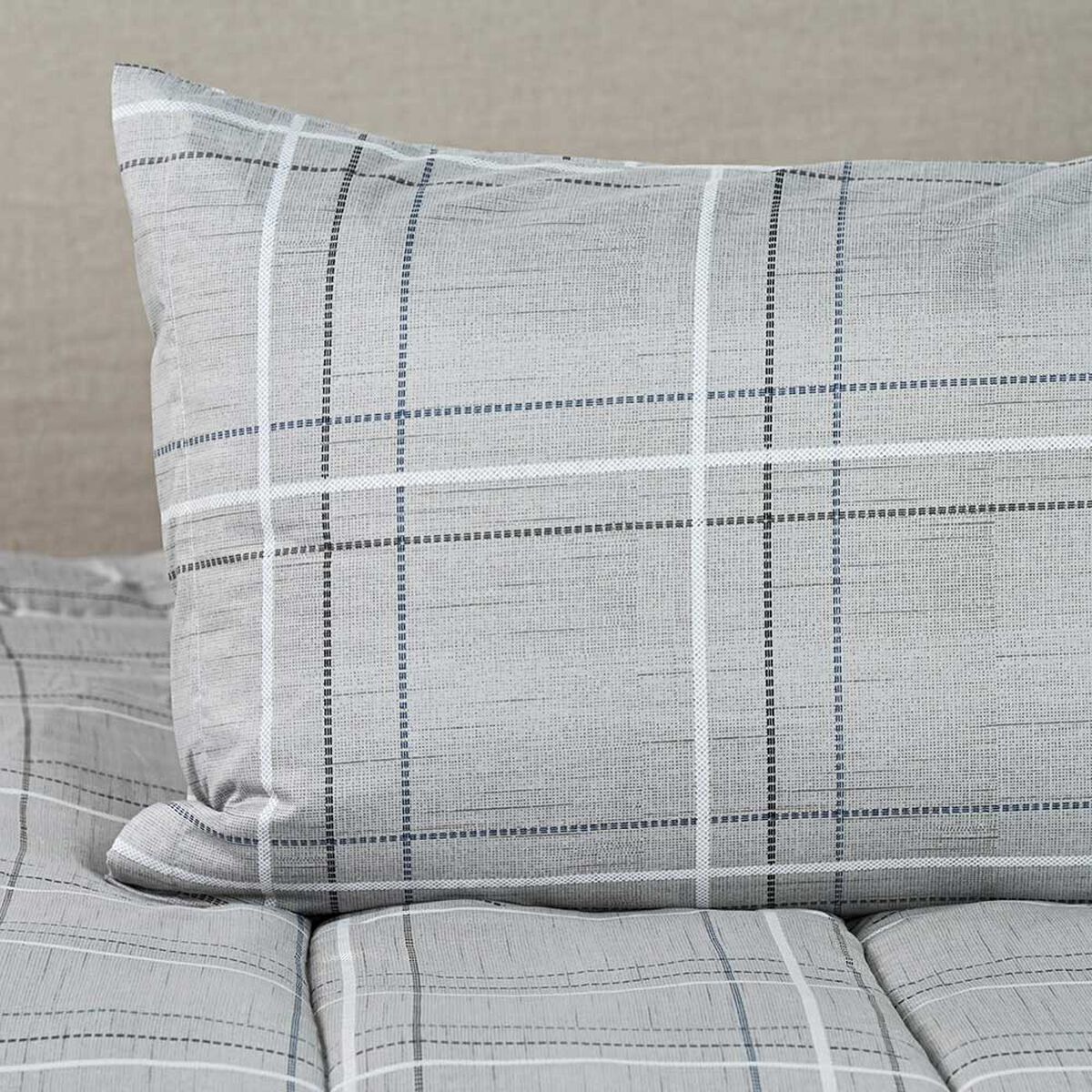 Plum&oacute;n American Family 1.5 Plazas Cuadra