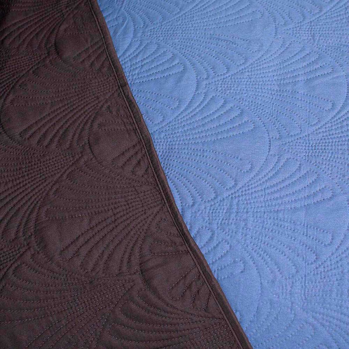 Quilt Doral 2 Plazas Negro y Azul Hotpress Bicolor