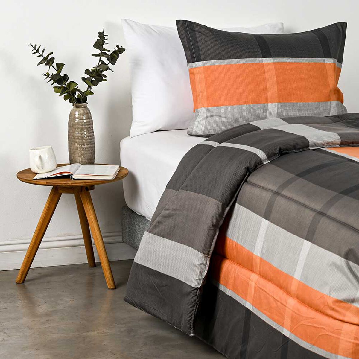 Plum&oacute;n American Family 1,5 Plazas Franjas Naranjo