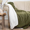 Manta Poliéster Doral 127 x 152 Deluxe Verde Oscuro