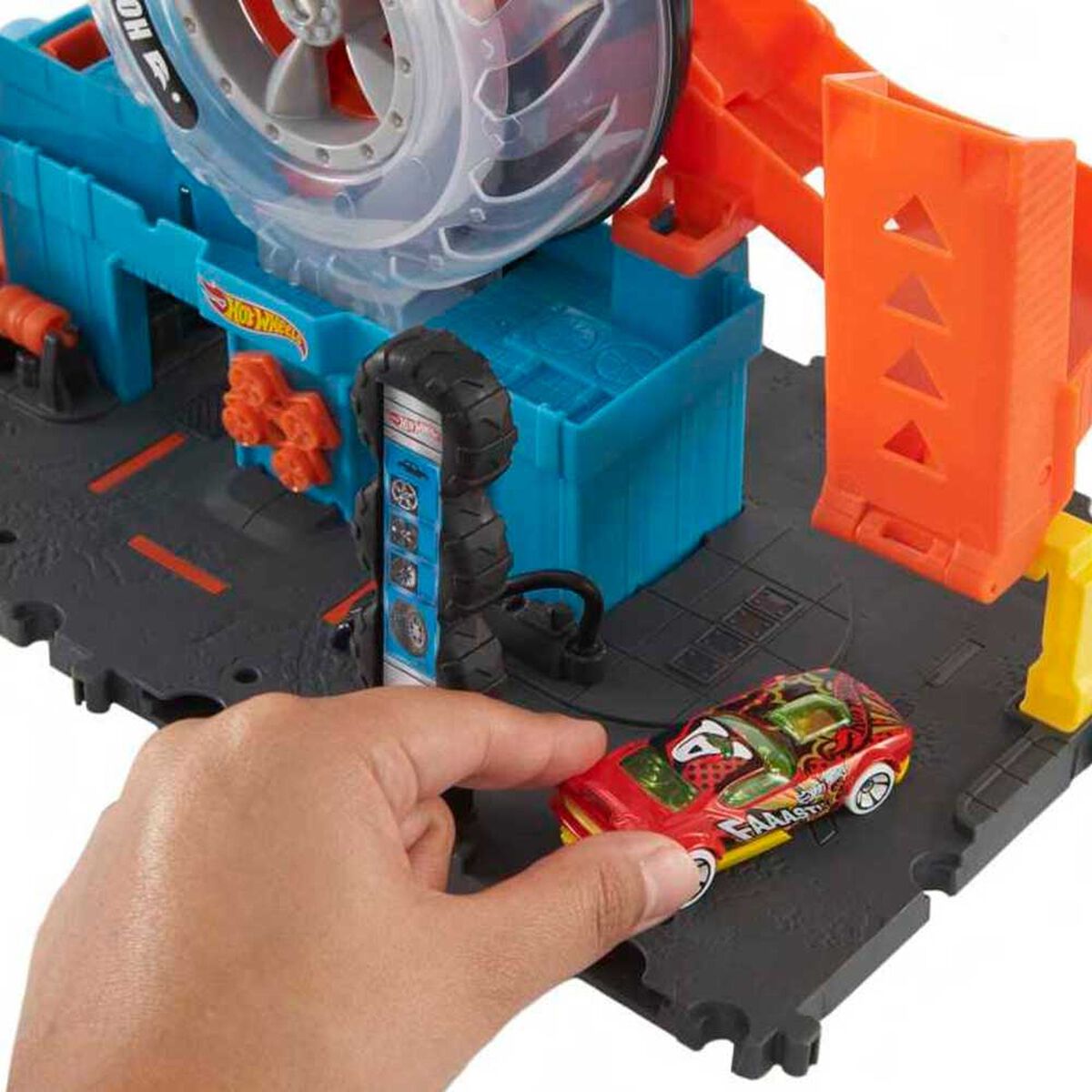 Pista de Autod Súper Tienda de Llantas Hot Wheels City