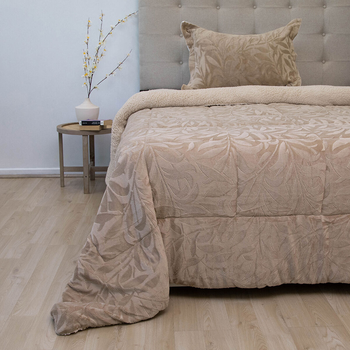 Cubrecama Doral 1,5 Plazas Beige Outboss Sherpa