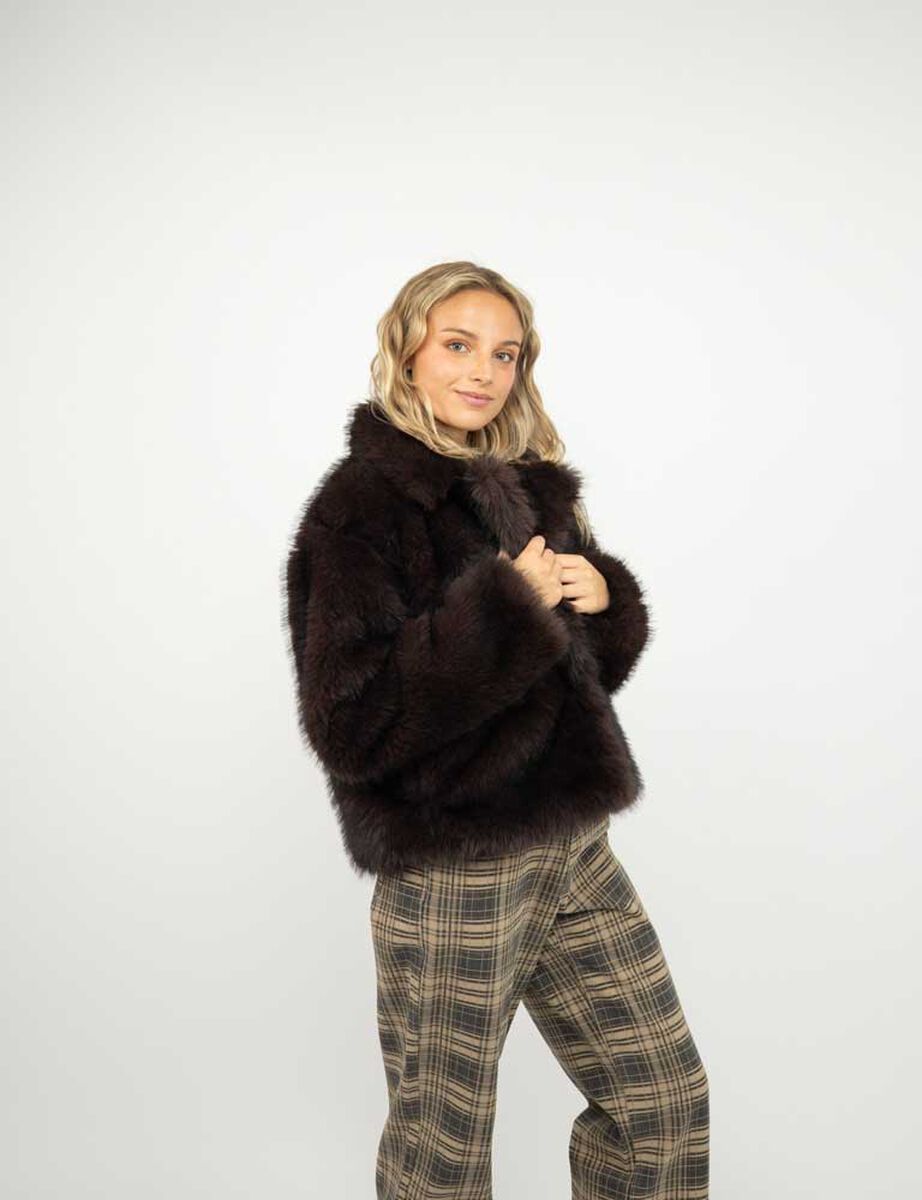 Chaqueta Peluda Mujer Icono