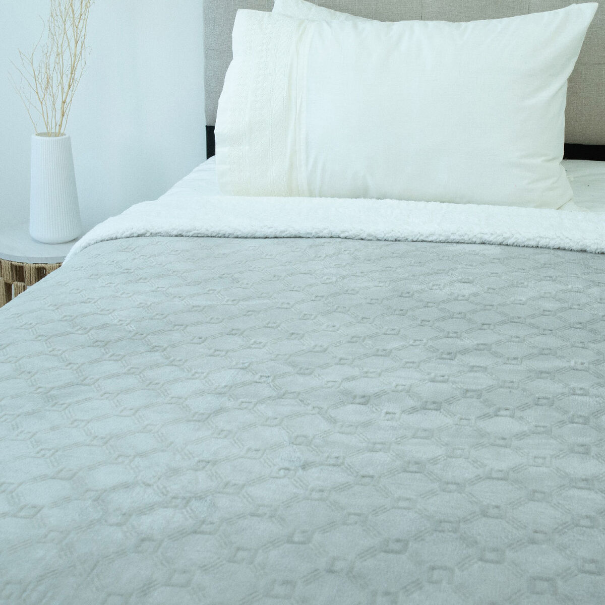 Frazada Doral Flannel Outboss Sherpa 150x200 cm D3