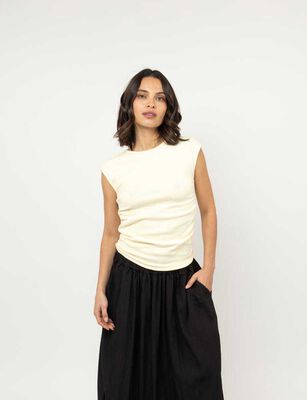 Imagen 1 del producto Polera Sin Mangas Mujer Zibel Amarillo, Cafe, Rosado