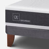 Cama Europea CIC Base Dividida King New Ortopedic + Respaldo + 2 Velador Milán + Almohadas