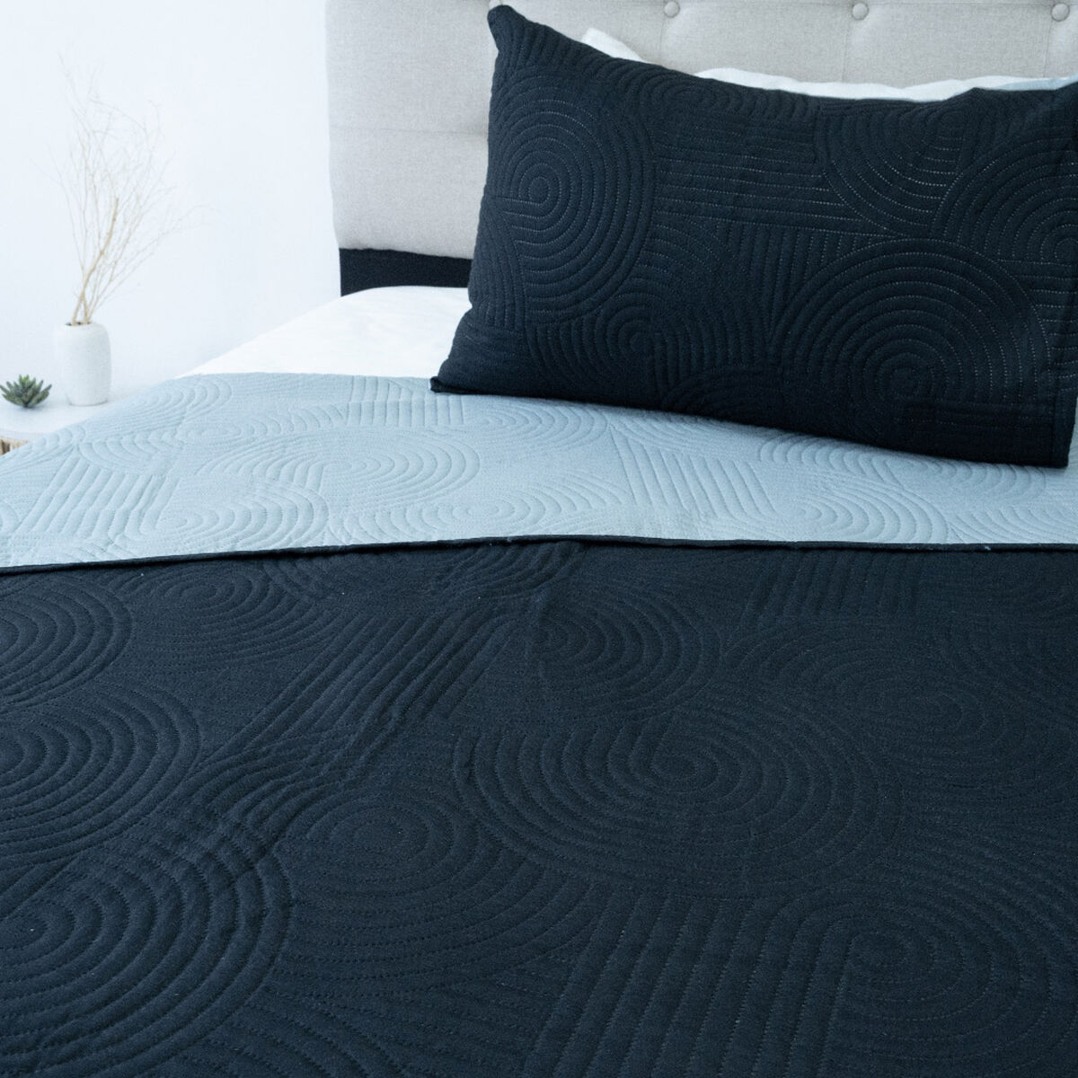 Quilt Doral Hotpress Bi-Color 1,5 Plazas Negro-Gris
