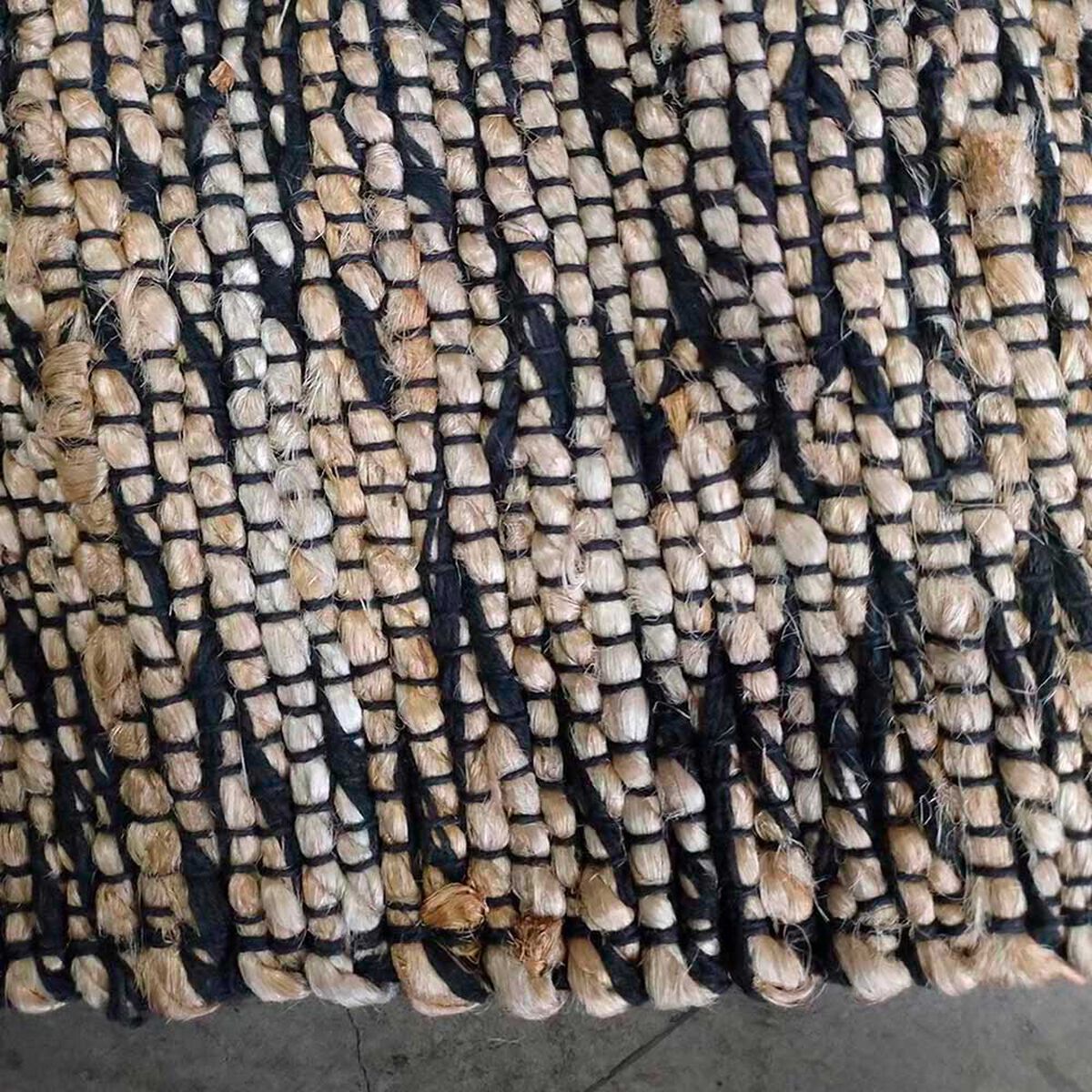 Bajada de Cama Idetex Melange 90 x 60 Negro y Beige