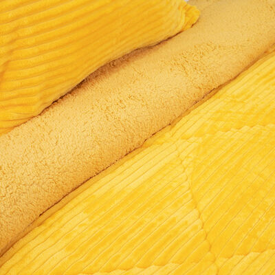 Imagen 2 del producto Cubrecama Doral 1,5 Plazas Mostaza Cotelón